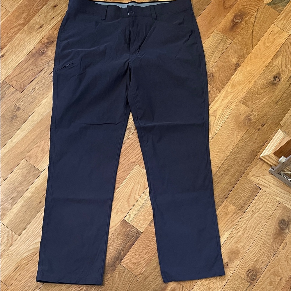 Orvis Men's Dark Gray Cargo Pants